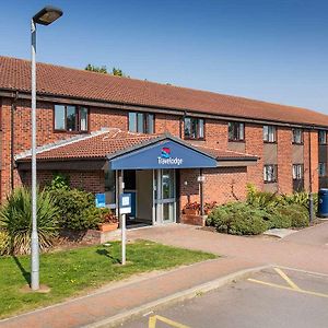 Travelodge Great Yarmouth Acle
